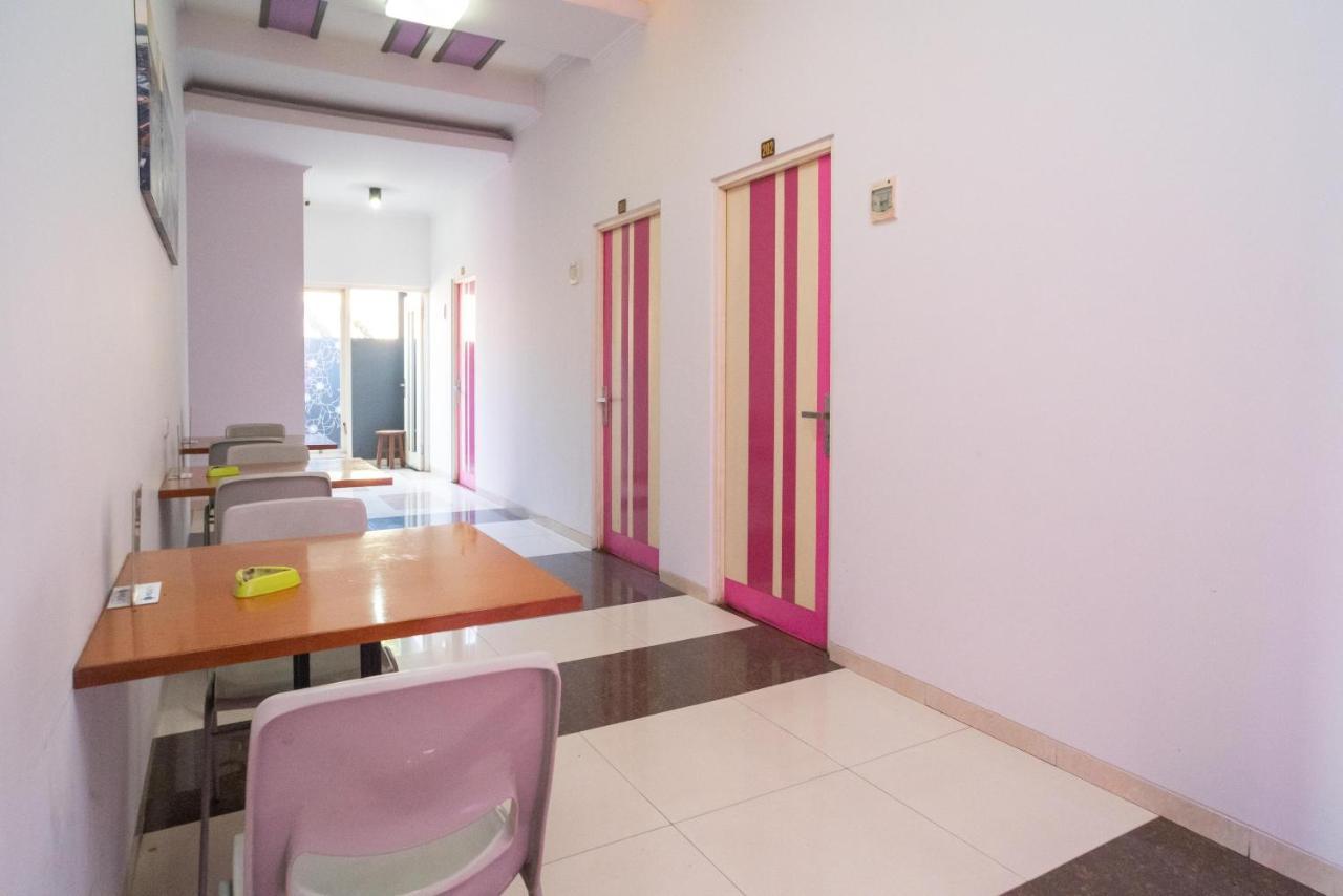 Urbanview Hotel Fiffa Kauman Маланг Екстериор снимка