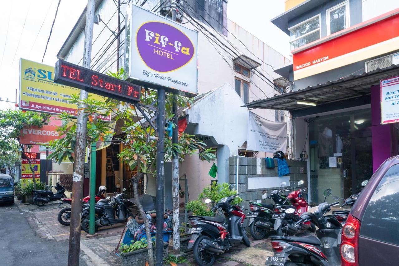 Urbanview Hotel Fiffa Kauman Маланг Екстериор снимка